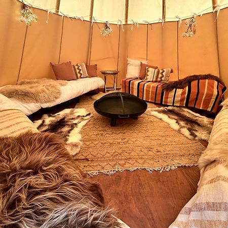 Comfort Tipi Marie, Tipi Bo Deluxe & Tent Nicolai - 'Glamping In Stijl' Lembeke Exterior photo