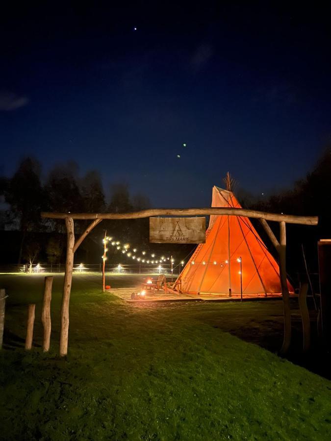 Comfort Tipi Marie, Tipi Bo Deluxe & Tent Nicolai - 'Glamping In Stijl' Lembeke Exterior photo