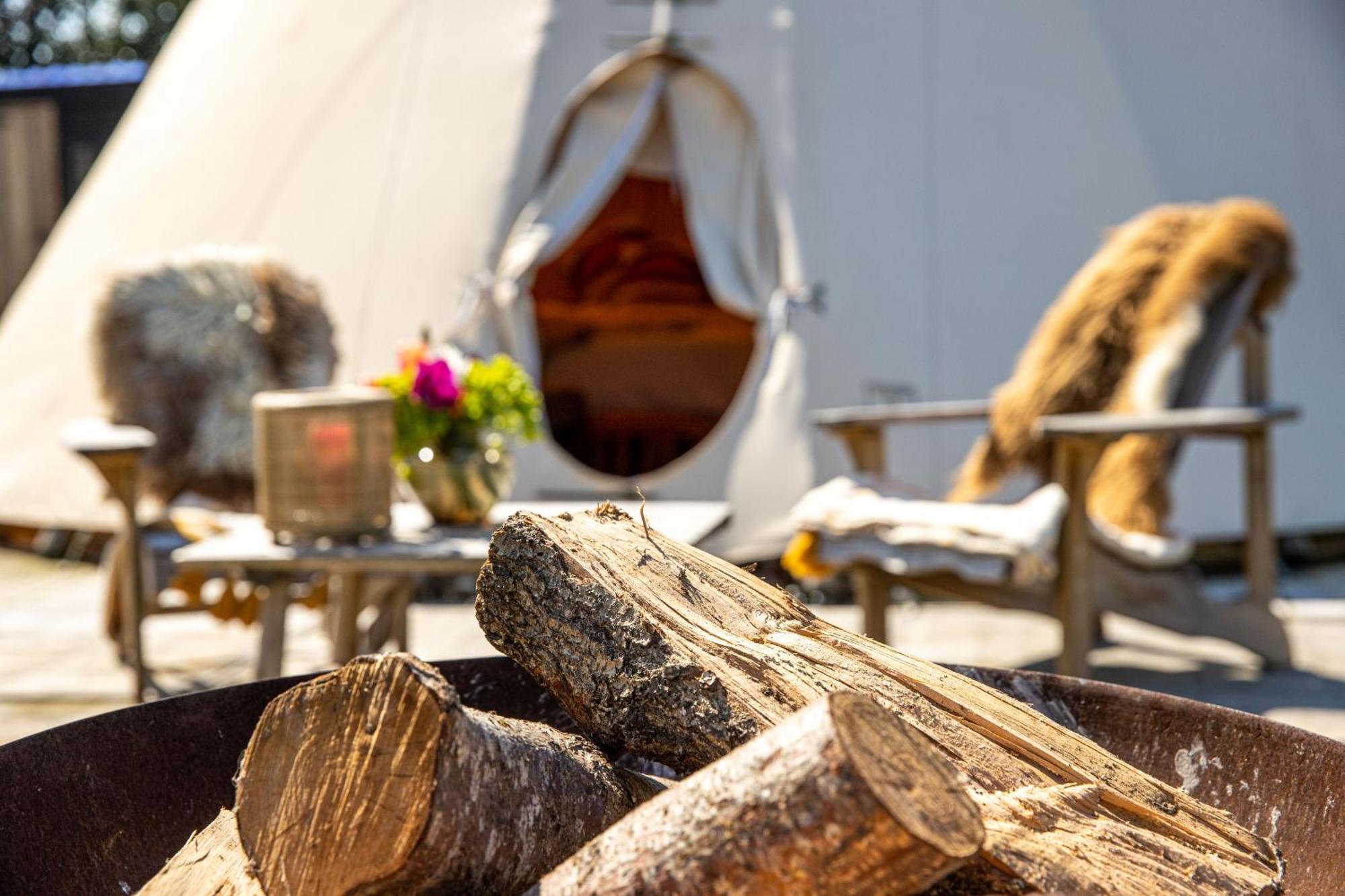 Comfort Tipi Marie, Tipi Bo Deluxe & Tent Nicolai - 'Glamping In Stijl' Lembeke Exterior photo