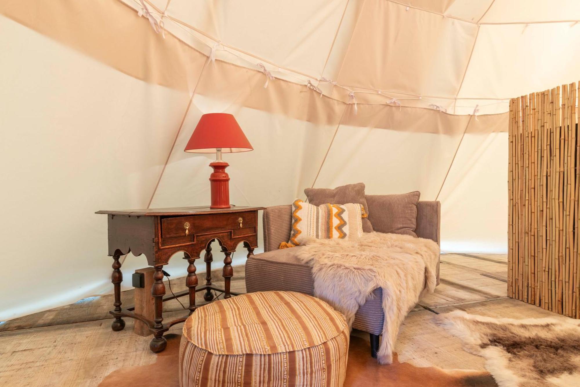 Comfort Tipi Marie, Tipi Bo Deluxe & Tent Nicolai - 'Glamping In Stijl' Lembeke Exterior photo