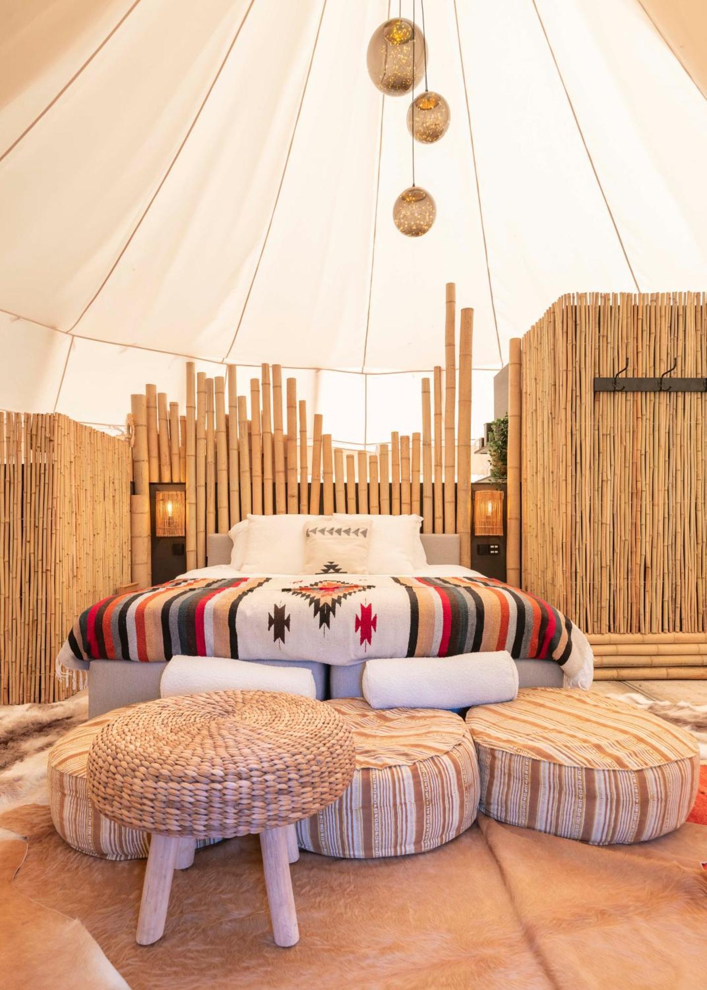 Comfort Tipi Marie, Tipi Bo Deluxe & Tent Nicolai - 'Glamping In Stijl' Lembeke Exterior photo