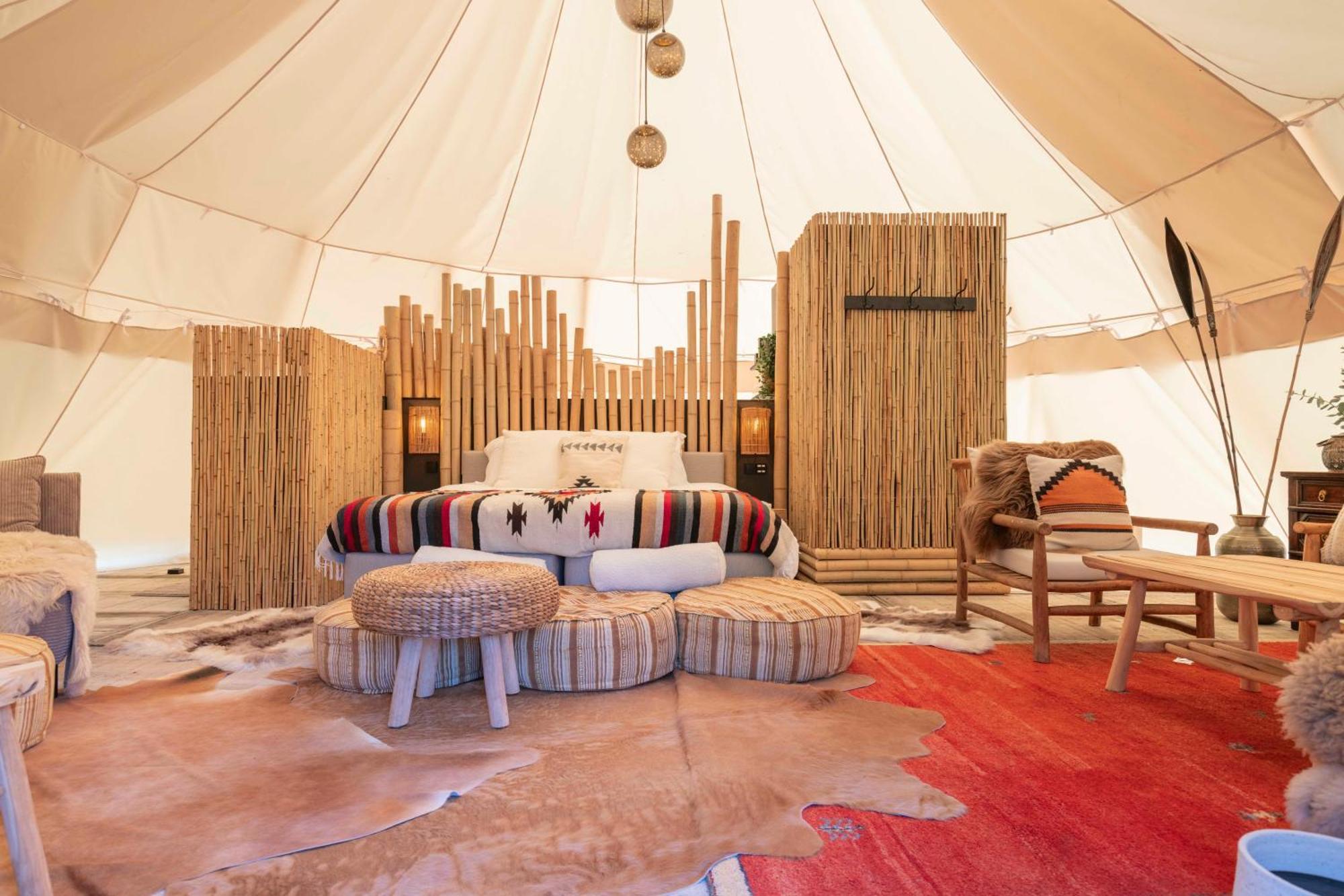 Comfort Tipi Marie, Tipi Bo Deluxe & Tent Nicolai - 'Glamping In Stijl' Lembeke Exterior photo
